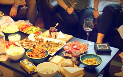 THERE ARE ONLY 3 KINDS OF BOOK CLUBS